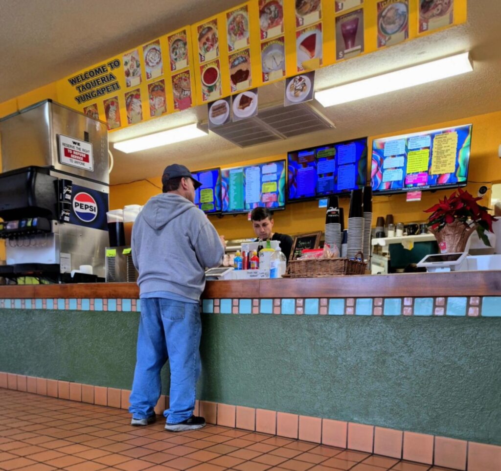 Taqueria Yungapeti 1