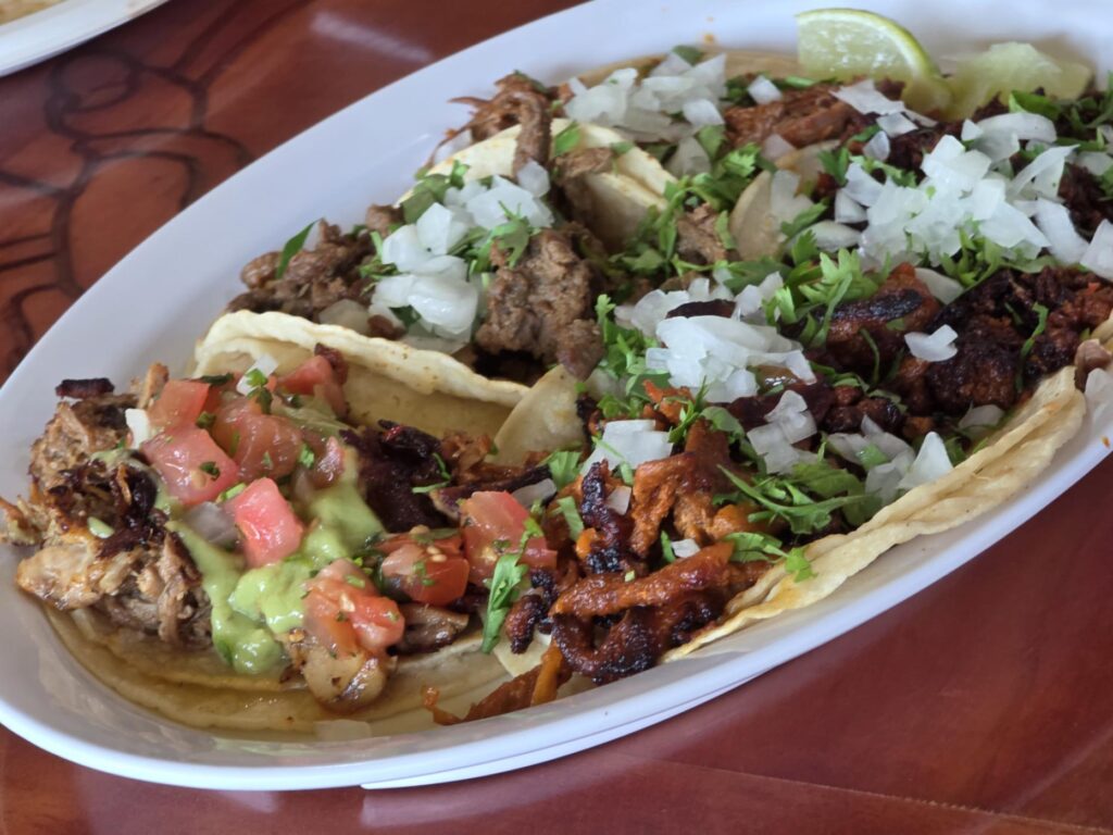 Taqueria Yungapeti 3